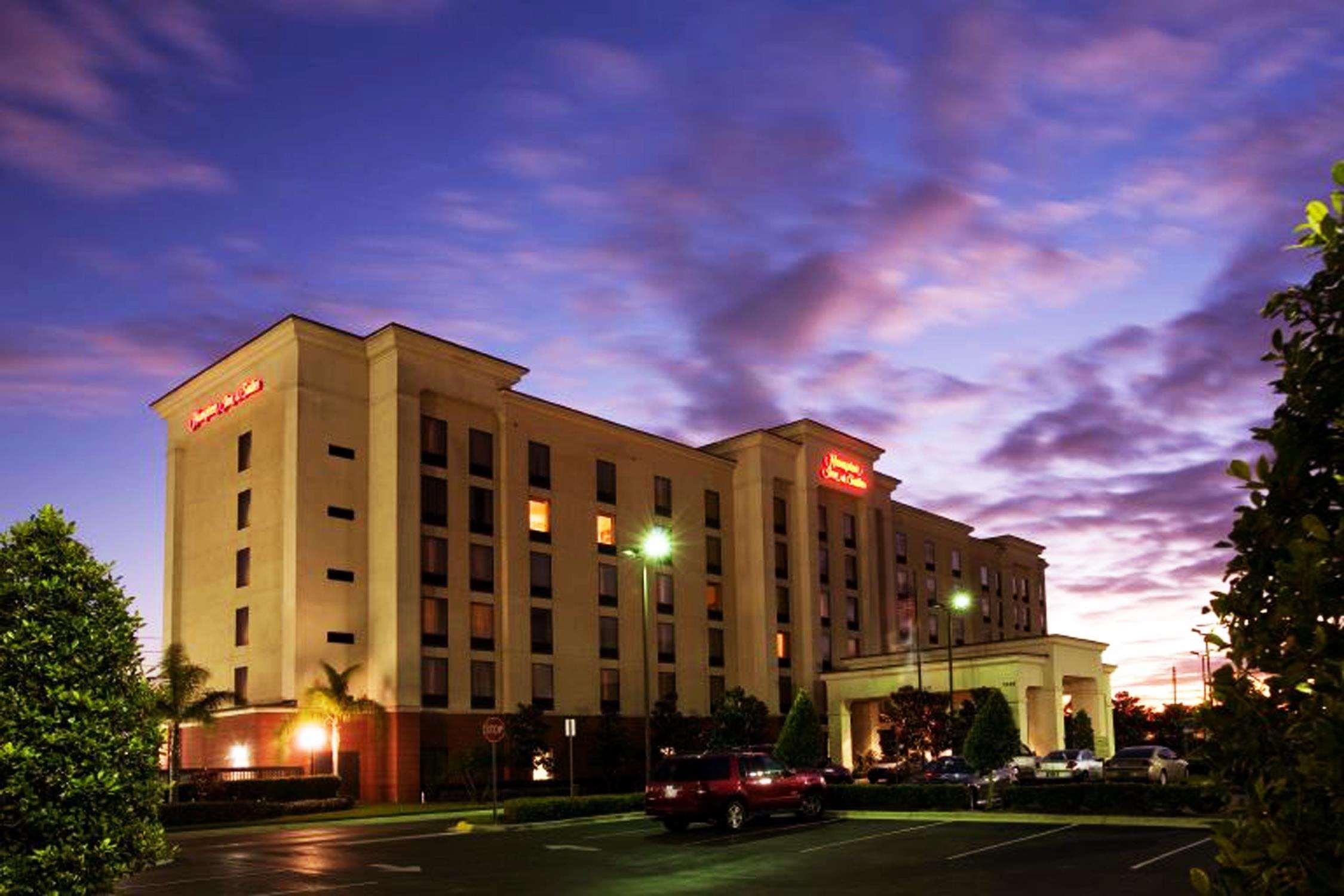 Hampton Inn & Suites Orlando International Drive North Zewnętrze zdjęcie